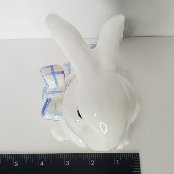 Vintage White Bunny Ceramic Figurine Blue Gingham Scarf Easter Spring - Picture 11 of 11